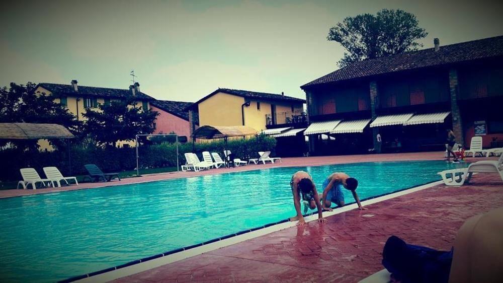 Agriturismo Cascina Boschi Apartment Volta Mantovana Luaran gambar